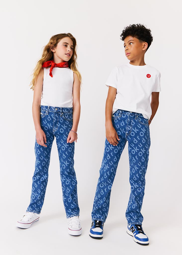 Kudro kids straight jean boy and girl model with brand print